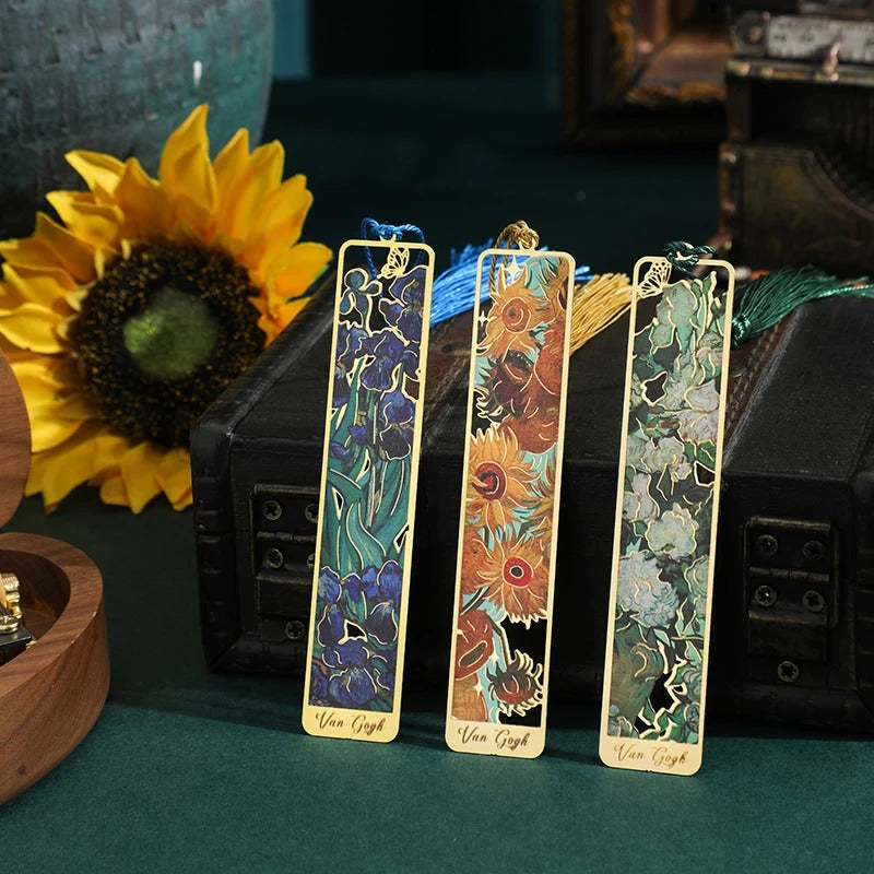 Retro Floral Painting Metal Bookmark Hollow Bronzing Bookmark With Tassel For Book