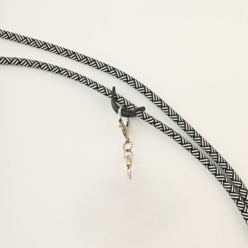 Detachable and Adjustable Universal Lanyard
